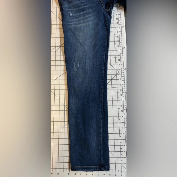 Kut From The Kloth Women’s Size 8 Floral Embroidered Catherine Boyfriend Jeans - Picture 10 of 12